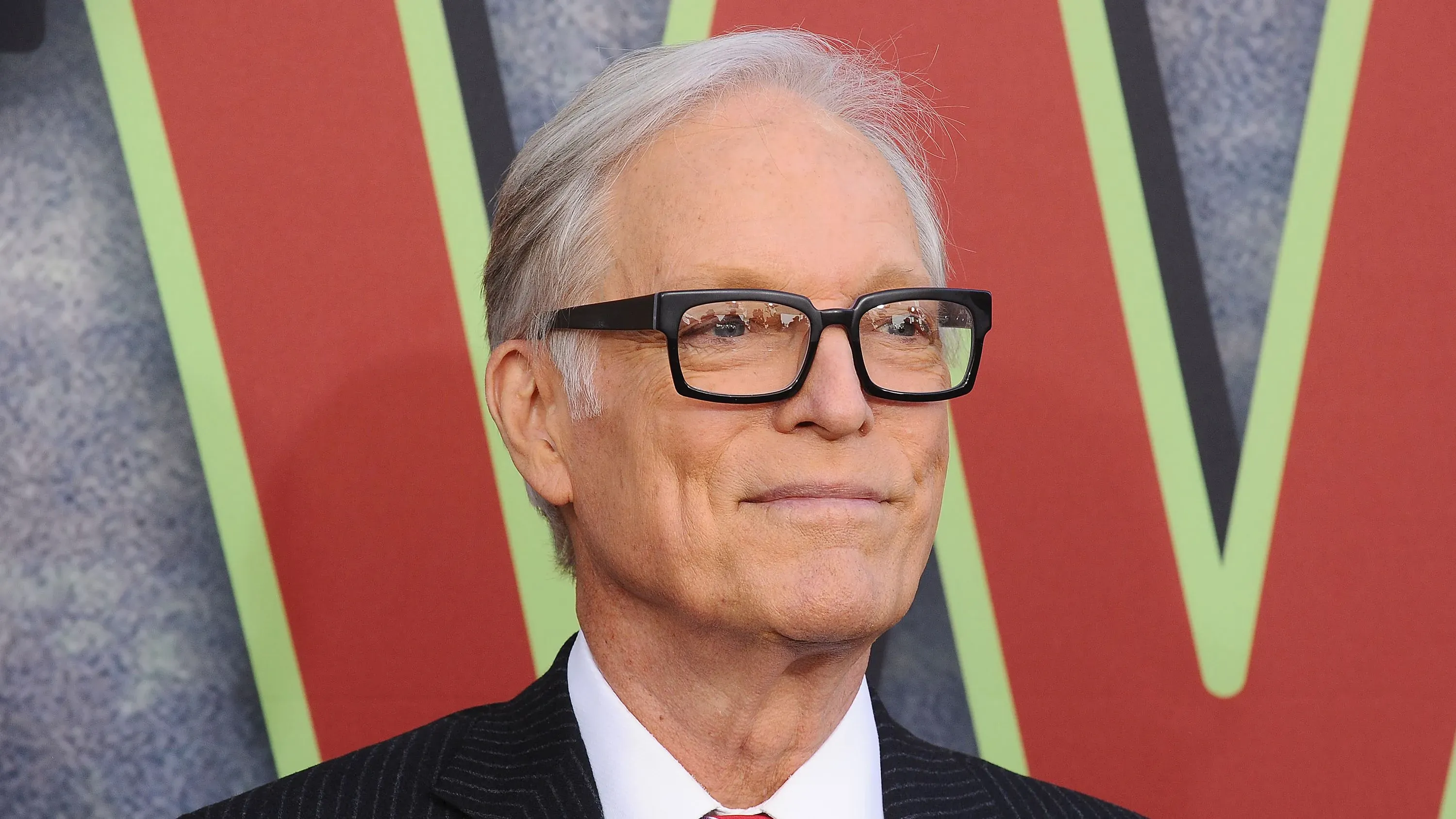 توفي الممثل ريتشارد تشامبرلين عن 90 عامًا، بعد مضاعفات سكتة دماغية، وهو معروف بدوره في "ثورن بيردز".