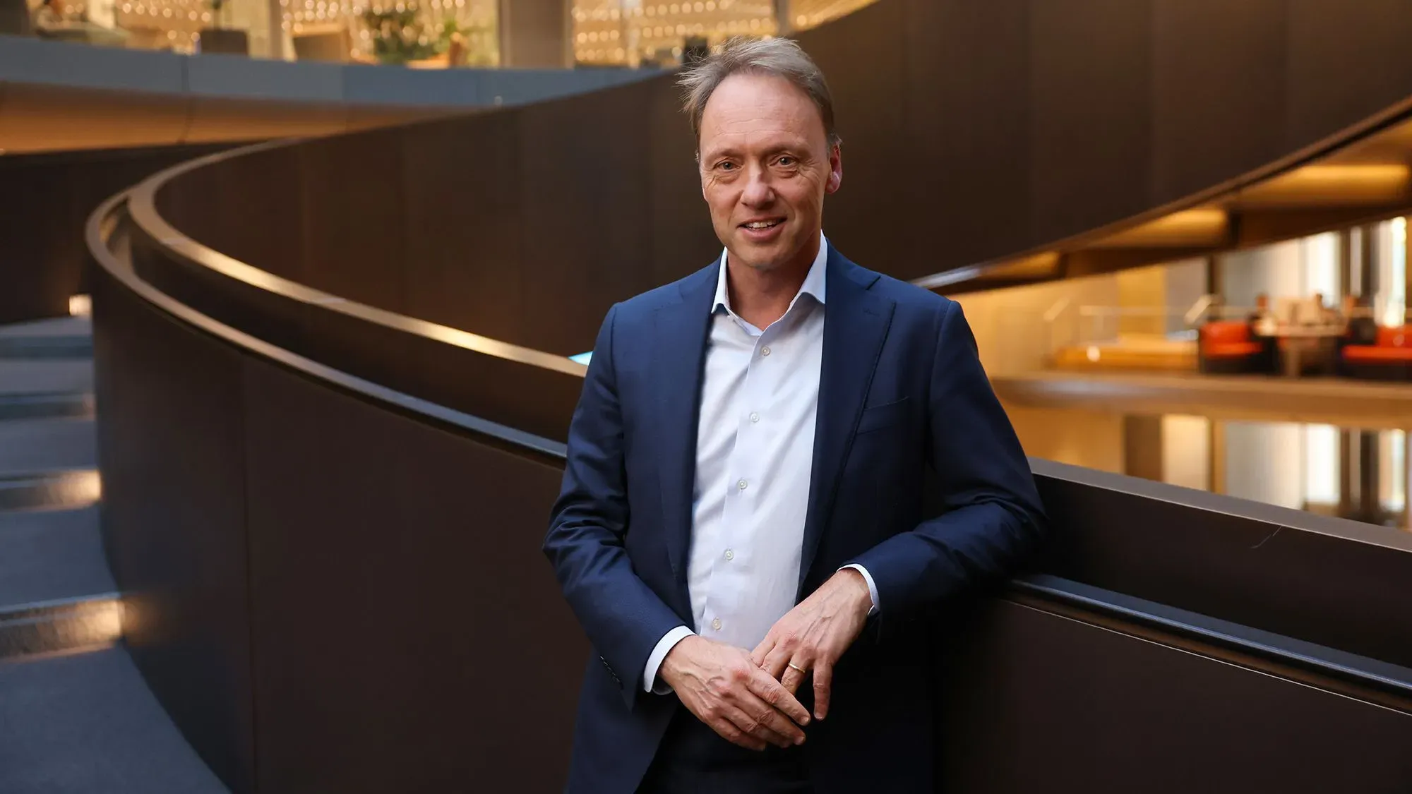 استقالة الرئيس التنفيذي لشركة يونيليفر هاين شوماخر بعد عامين، مع تعيين فرناندو فرنانديز كبديل لتعزيز مبيعات الشركة.