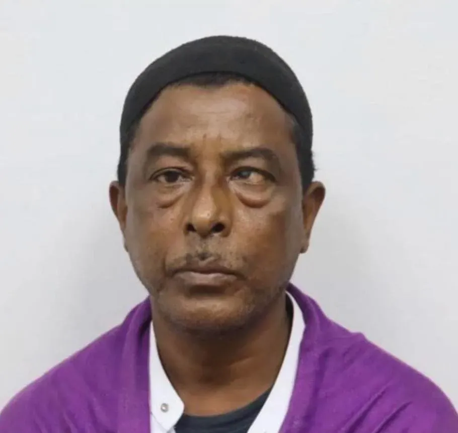 صورة لرجل من الروهينجا، نور الأمين شاه علم، الذي توفي في بافالو بعد تركه من قبل حرس الحدود، مما أثار دعوات لتحقيق العدالة.