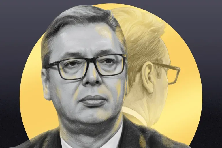 صورة توضح ألكسندر فوسيتش، رئيس صربيا، مع خلفية دائرية باللون الأصفر، تعكس تأثيره في السياسة والنزاعات العرقية في يوغوسلافيا.