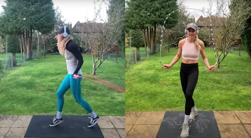 امرأة تتزلج على الجليد في حديقة، ترتدي ملابس رياضية وسماعات، تعبر عن الفرح والحرية أثناء ممارسة هوايتها المفضلة.