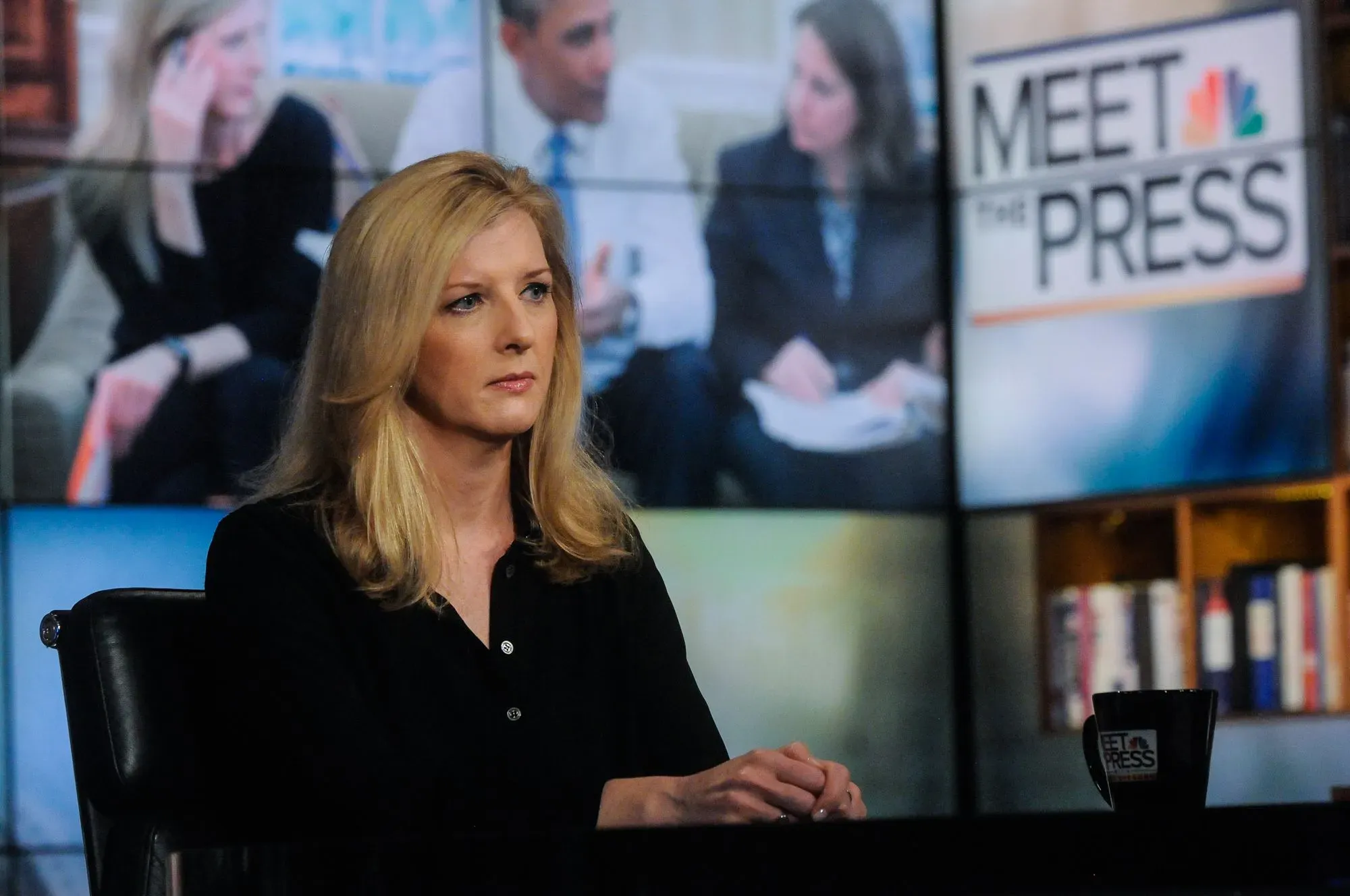 كاثي رويملر، محامية بارزة، تظهر في برنامج تلفزيوني، حيث تناقش علاقتها بجيفري إبشتاين والجدل المحيط به.