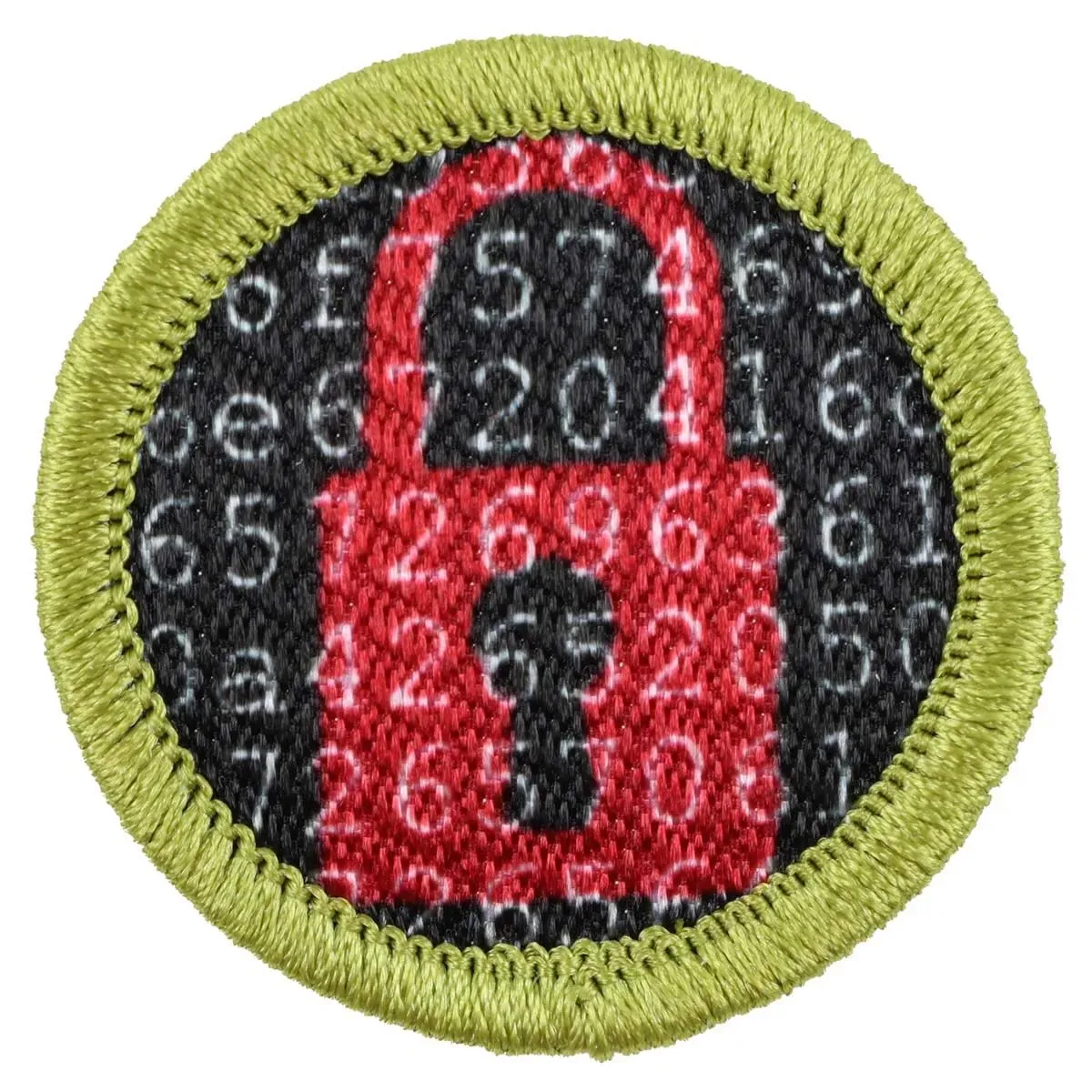 شعار شارة الأمن السيبراني للكشافة الأمريكية، يظهر قفلًا أحمر محاطًا بأرقام رقمية، يمثل جهود الكشافة في تعليم المهارات الرقمية.