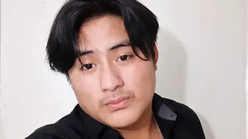 صورة لشاب يحمل ملامح أمريكية، يُحتجز في سجن مقاطعة ليون بفلوريدا بعد اتهامه بدخول الولاية بشكل غير قانوني.