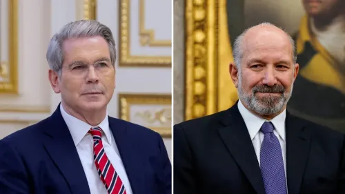 وزير التجارة هوارد لوتنيك ووزير الخزانة سكوت بيسنت يتحدثان عن الرسوم الجمركية الجديدة على كندا والمكسيك والصين وتأثيرها على الاقتصاد الأمريكي.