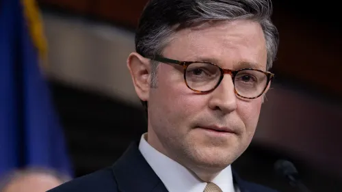 اجتماع رئيس لجنة الميزانية في مجلس النواب مع المحافظين لمناقشة ميزانية الحزب الجمهوري وأجندة ترامب، مع التركيز على رفع حد الدين.