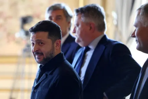 الرئيس الأوكراني فولوديمير زيلينسكي خلال اجتماع تحالف الدفاع الجوي الأوروبي لمواجهة الصواريخ الباليستية الروسية.