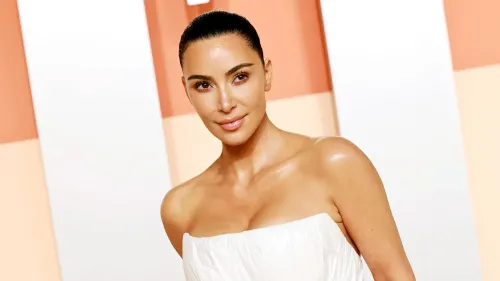 تأجيل إطلاق تعاون كيم كارداشيان مع نايكي، حيث كان من المقرر إصدار حذاء جديد في الربيع.