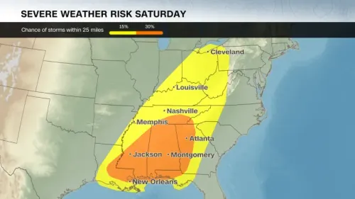 خريطة توضح خطر الطقس القاسي يوم السبت، مع مناطق مختلفة تشير إلى احتمالية العواصف في الجنوب الشرقي الأمريكي.