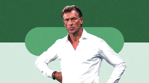 المدرب اليوناني جورجيوس دونيس يقود المنتخب السعودي في نهائي كأس الخليج 27 على استاد الإنماء بجدة.