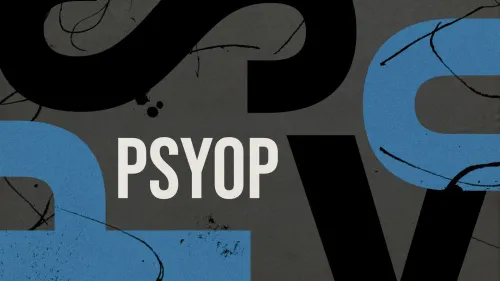 كلمة "PSYOP" بخط أبيض على خلفية رمادية وزرقاء، تعبر عن العمليات النفسية وتأثيرها في النقاش حول مراكز بيانات الذكاء الاصطناعي.