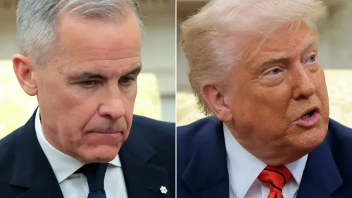 اجتماع بين الرئيس الأمريكي دونالد ترامب ورئيس الوزراء الكندي مارك كارني، حيث يظهر ترامب يتحدث وكارني يستمع بتركيز، مع تعبيرات جادة.