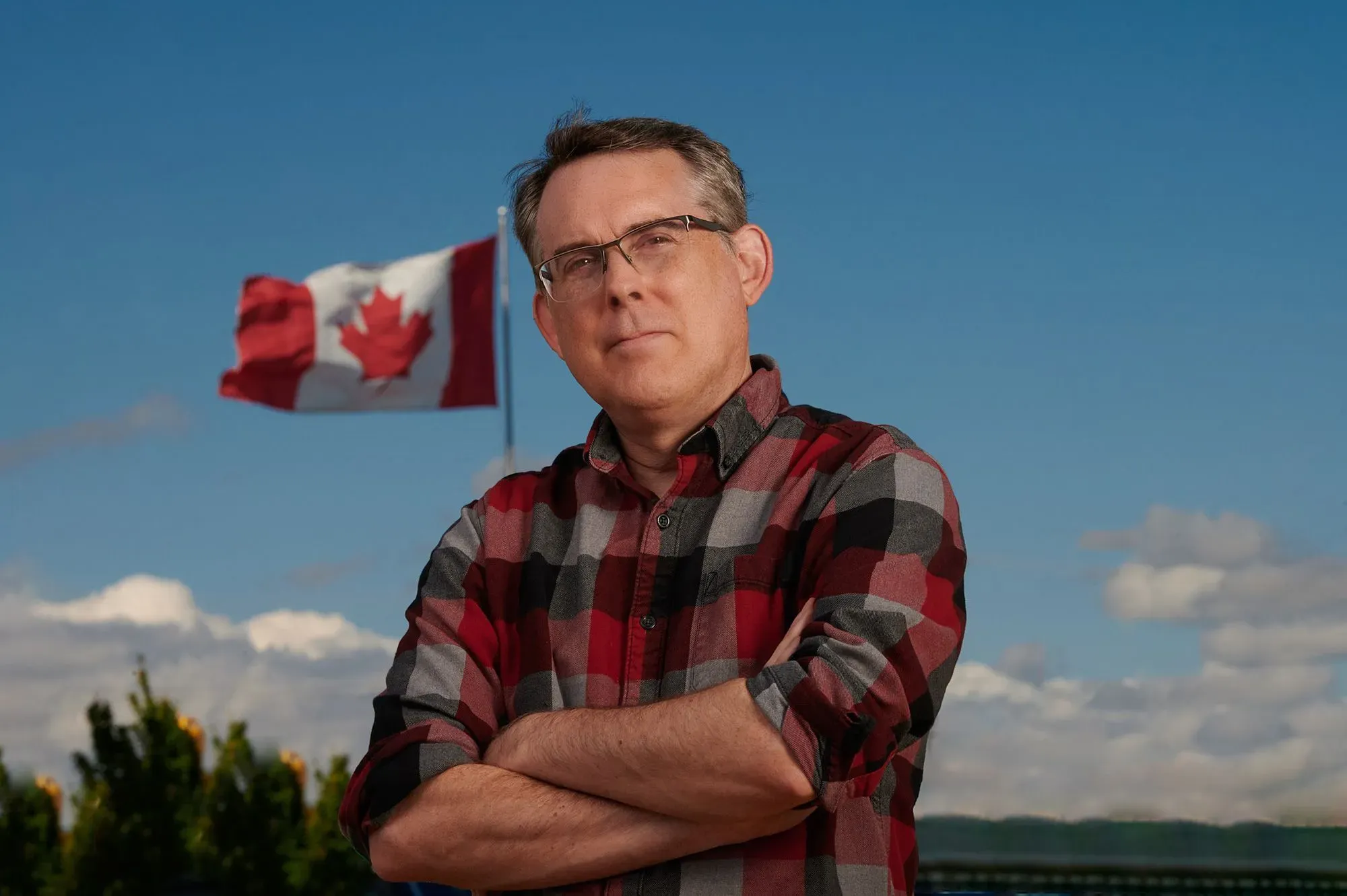 بعض المسافرين الأمريكيين يقومون بـ"رفع الأعلام" والكنديون غاضبون