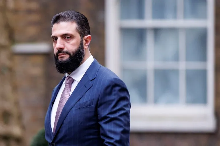 أحمد الشرع، الرئيس السوري المؤقت، يتحدث عن التغييرات الحكومية الجديدة، بما في ذلك تعيينات وزارية وإعفاءات.