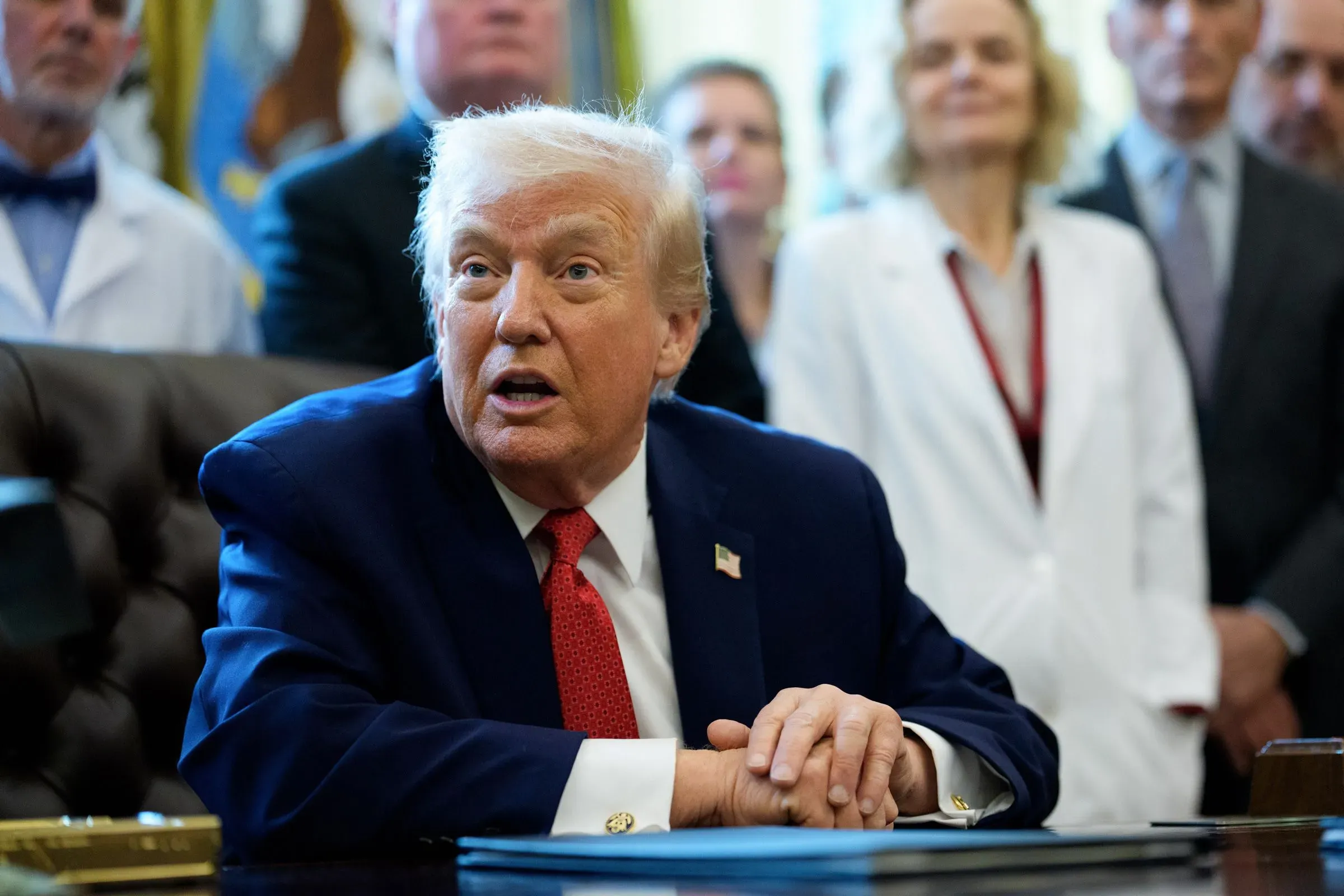 ترامب يتحدث خلال إعلان عن "ألعاب باتريوت جيمز" في البيت الأبيض، مع حضور عدد من المسؤولين والخبراء.