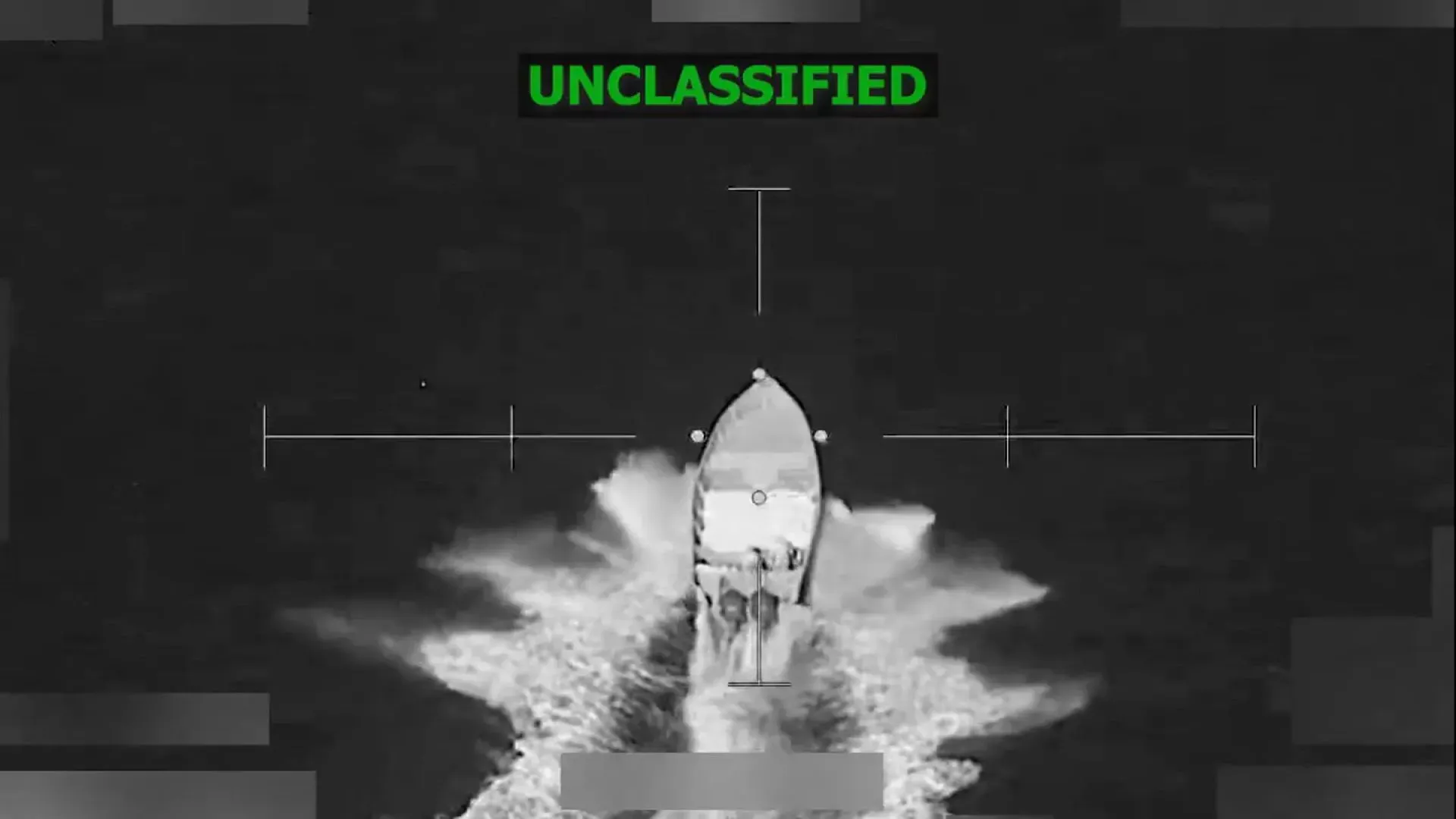 ضربة جوية أمريكية تستهدف قاربًا مزعومًا لتهريب المخدرات في المحيط الهادئ، مع وجود طاقم على متنه، في إطار عملية "الرمح الجنوبي".