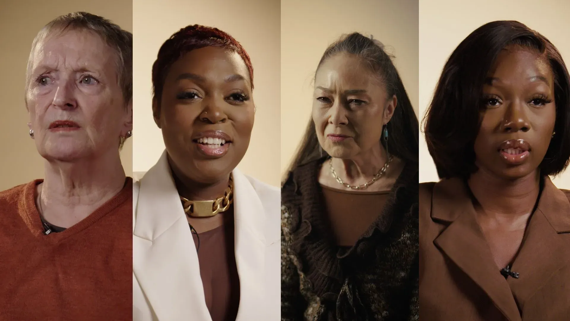 نساء من خلفيات متنوعة يتحدثن عن تحديات العمل، بما في ذلك تدني الأجور والتحرش، في سياق السعي لتحقيق المساواة.